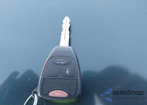 2005 Jeep Liberty Sport from USA, damaged, VIN 1J4GL48K65W602726